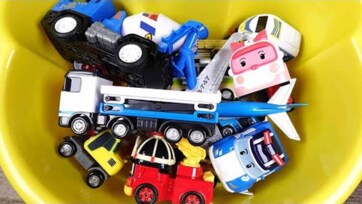 Bucket of Cars, Planes and Fun! Unboxing toy cars