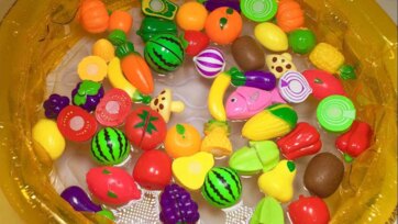 Colorful Floating Fruits and Veggies Toy Adventure for Kids